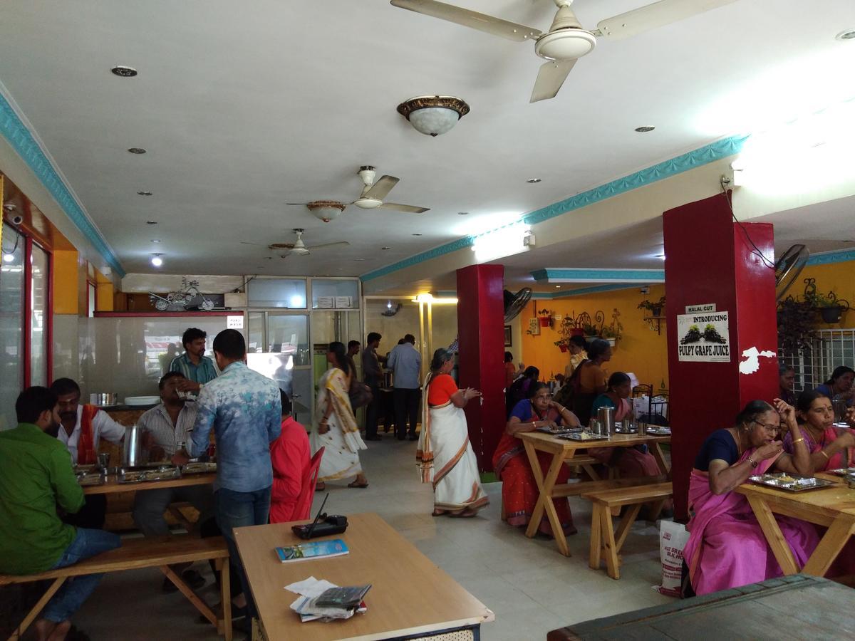 Minerva Residency Hotel Bengaluru Kültér fotó